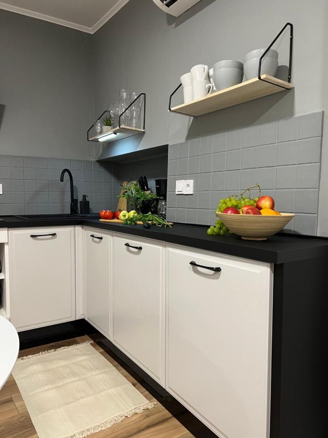 Cinderella Apartment With Free Parking Пула Екстериор снимка