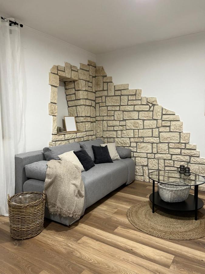 Cinderella Apartment With Free Parking Пула Екстериор снимка