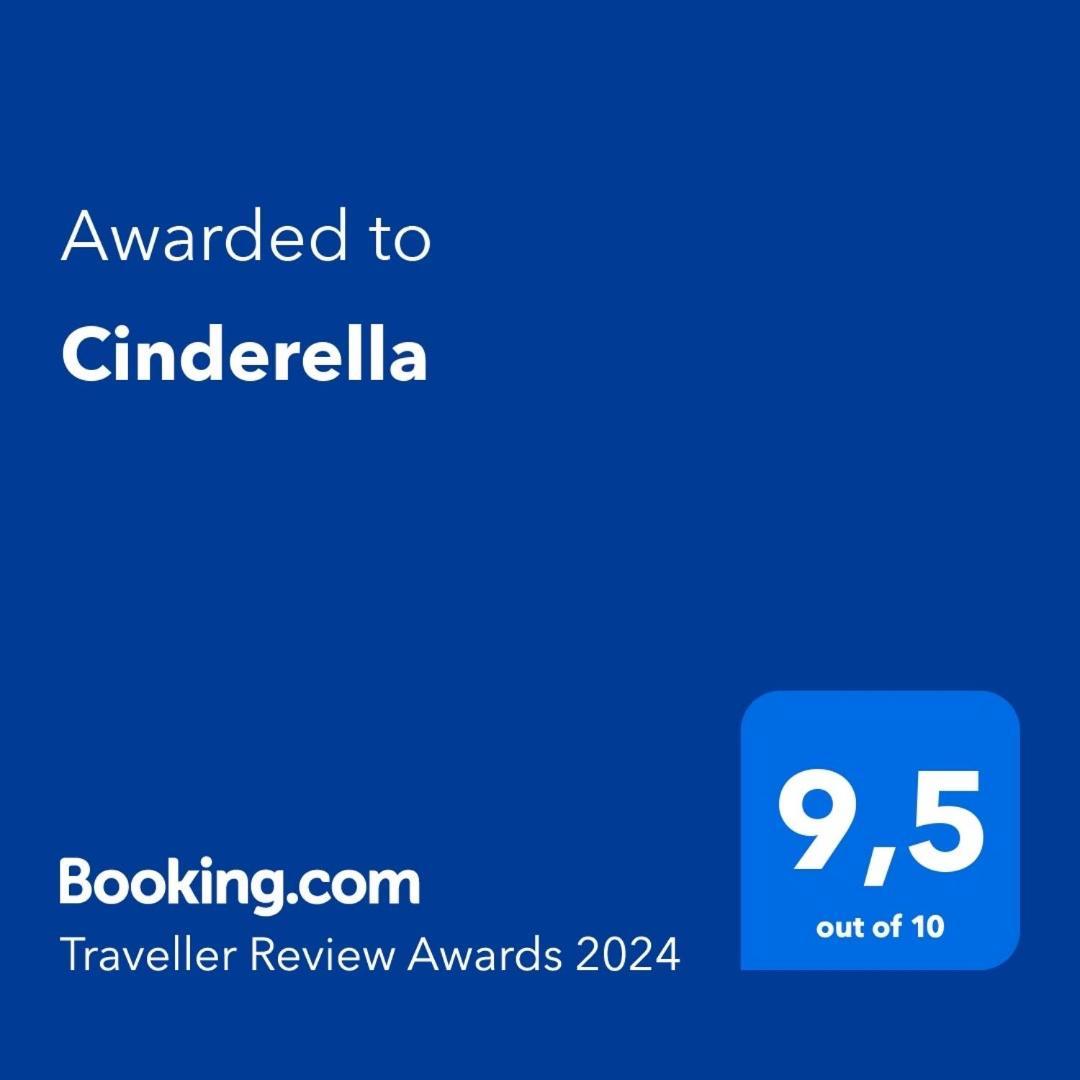 Cinderella Apartment With Free Parking Пула Екстериор снимка