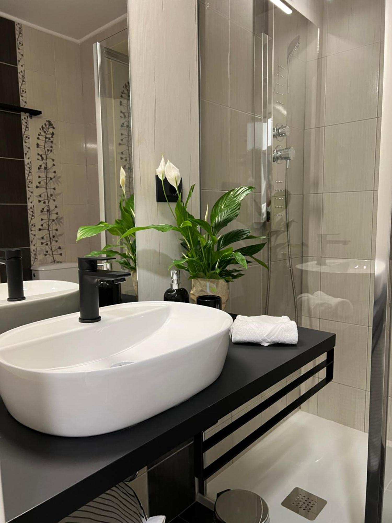 Cinderella Apartment With Free Parking Пула Екстериор снимка